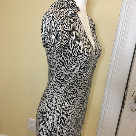 Banana Republic Faux Wrap Dress tiger animal print - Picture 9 of 14